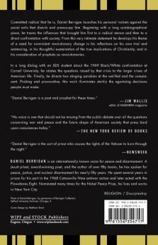 No Bars to Manhood: A powerful personal statement on radical confrontation with contemporary society (Daniel Berrigan Reprint)