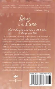 Love on the Lane: A heartwarming small town romance: 1 (The Bachelor Next Door)