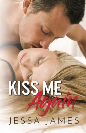 Kiss Me Again: Large Print (Second Chances)