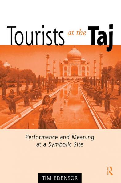 Tourists at the Taj