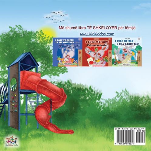 Let's play Mom! (Albanian Children's Book)