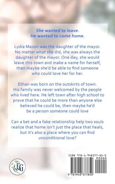 Sweet Attraction: A Small Town Sweet Romance: 1 (Love Happens)