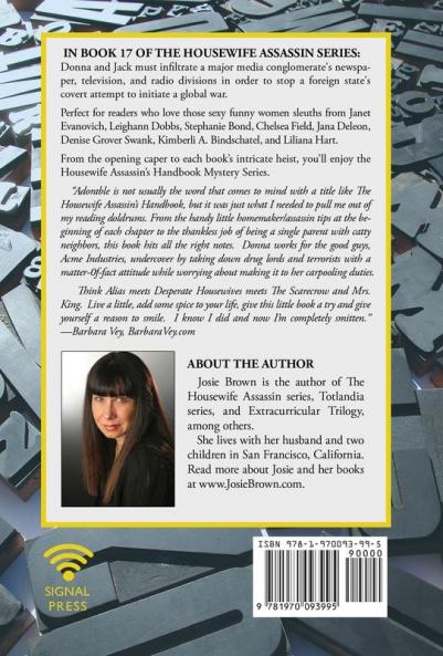 The Housewife Assassin's Fourth Estate Sale: Book 17 - The Housewife Assassin Mystery Series