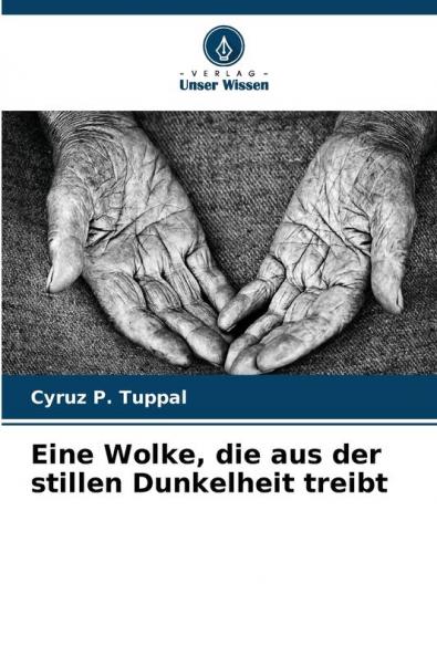 Eine Wolke die aus der stillen Dunkelheit treibt