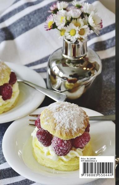 Sweet and Easy Homemade Cakes : 40 Easy and Delicious Cooking Recipes!