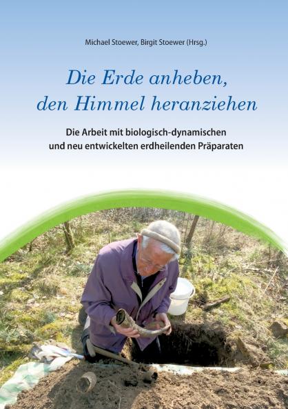 Die Erde anheben den Himmel heranziehen