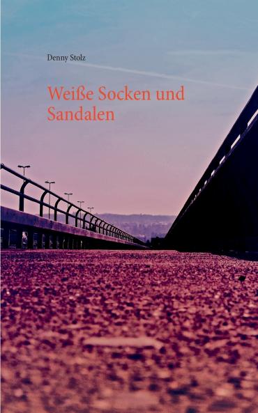 Wei��e Socken und Sandalen